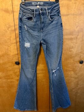 Idyllwind Women's Blue Distressed Flare Jeans size 4